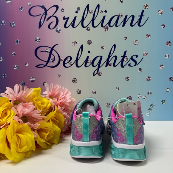 🌟SKECHERS LIGHT UP SNEAKERS FOR GIRLS - Picture 8 of 10